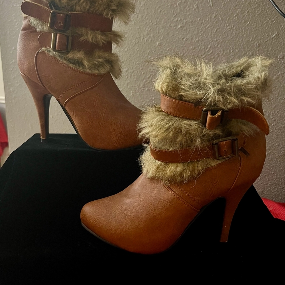 Icicle Boots